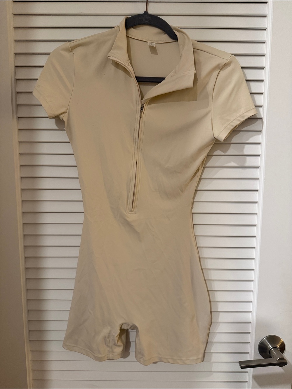 Beige Short Sleeve Zipper Romper